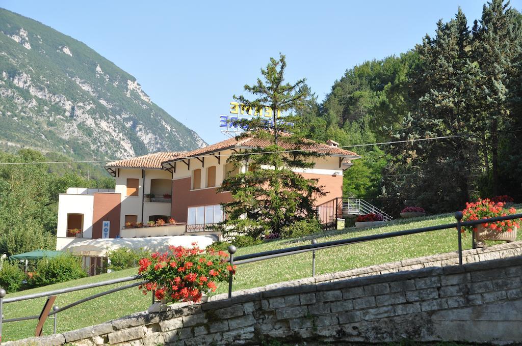 Hotel Terme Di San Vittore جينجا المظهر الخارجي الصورة
